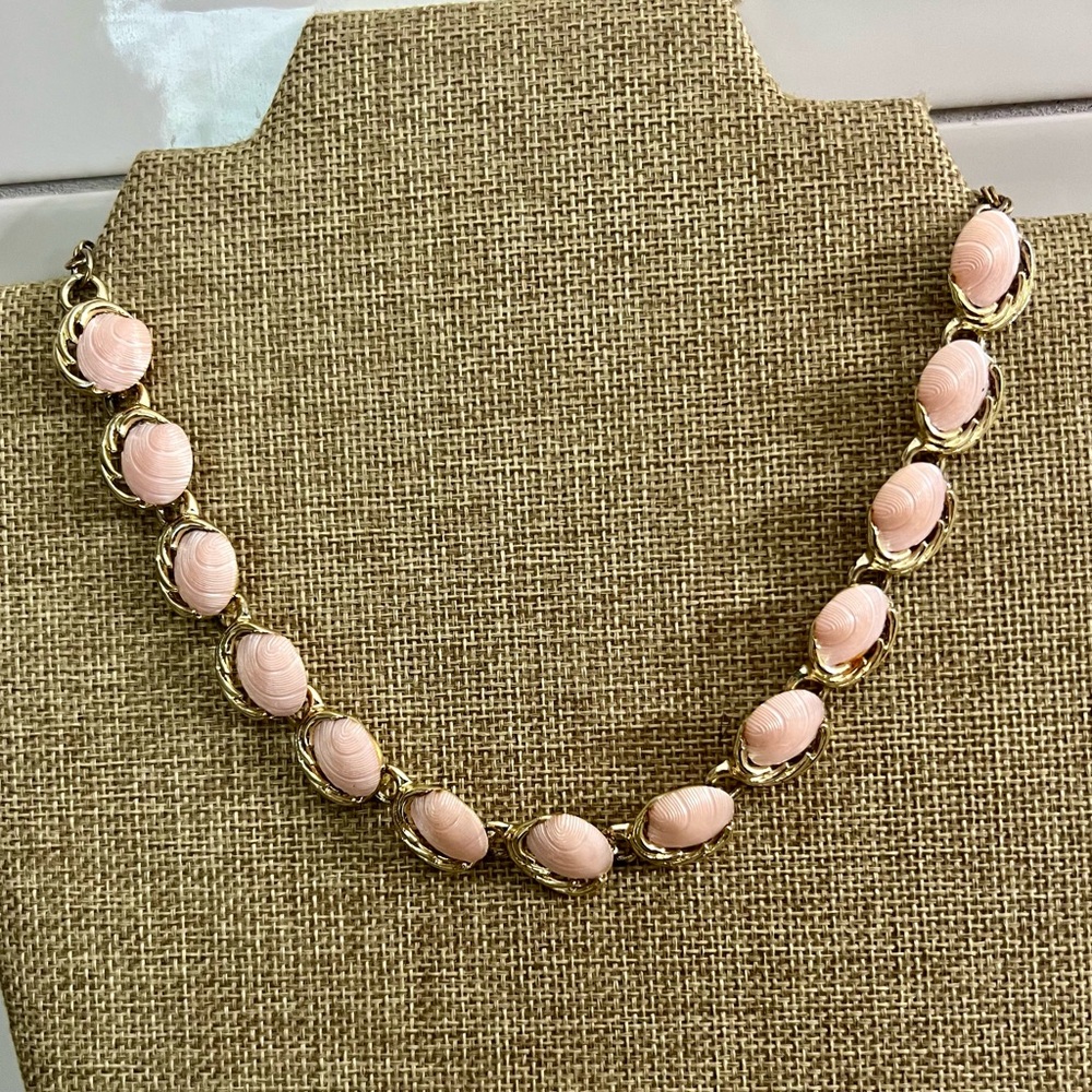 Vintage Pink and Gold Women's Choker Necklace